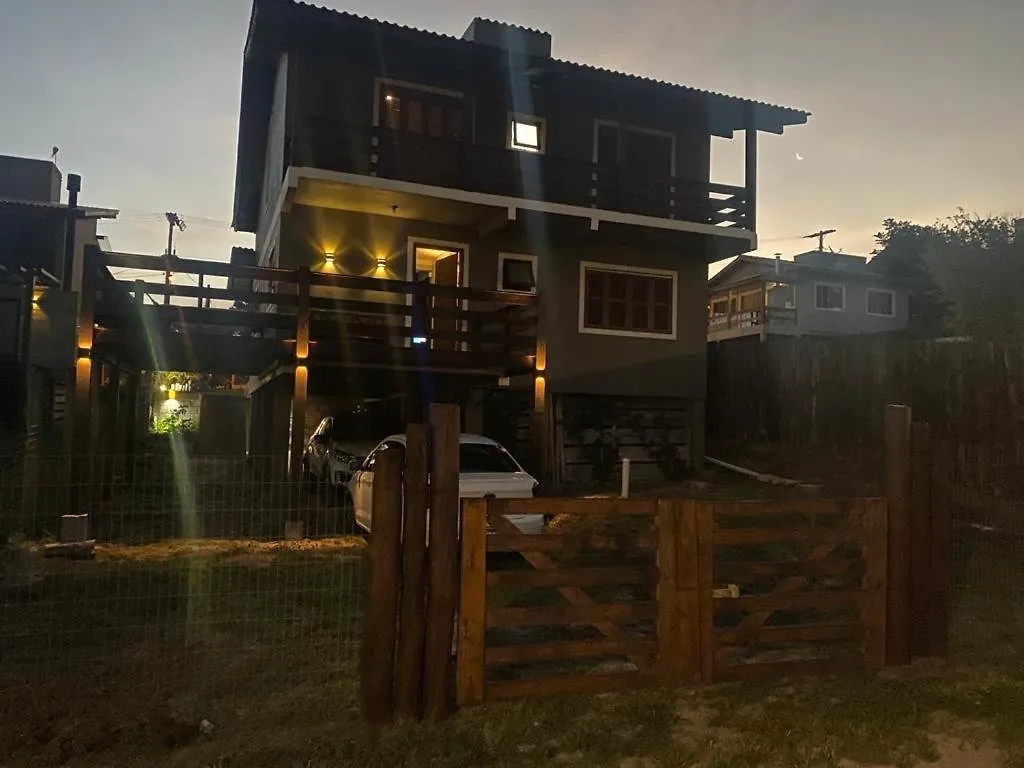펜션 Surfer Paradise 프라이아도로사